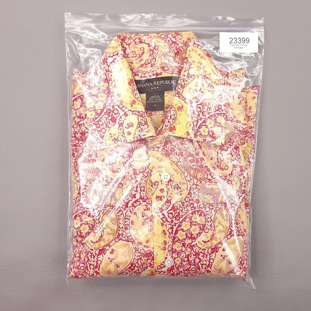 Banana Republic Shirt Mens Medium Red Paisley Floral Long Sleeve Button Front